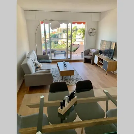 Spacieux et moderne appartement, vue Mer et SPA Appartement